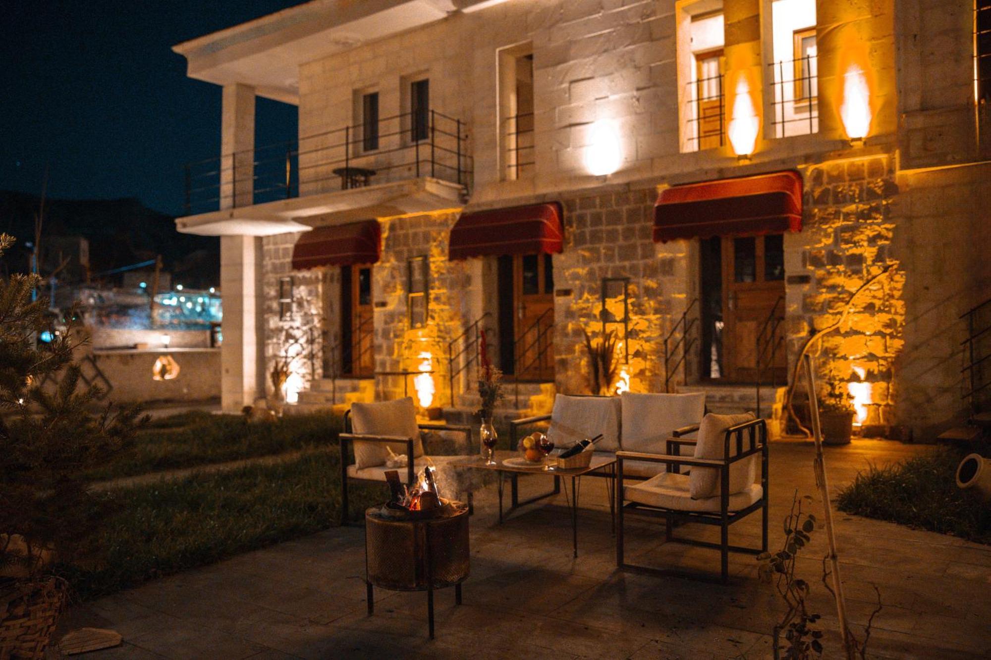Bed and Breakfast Cavusin Cave House-Cappadocia Göreme Exterior foto