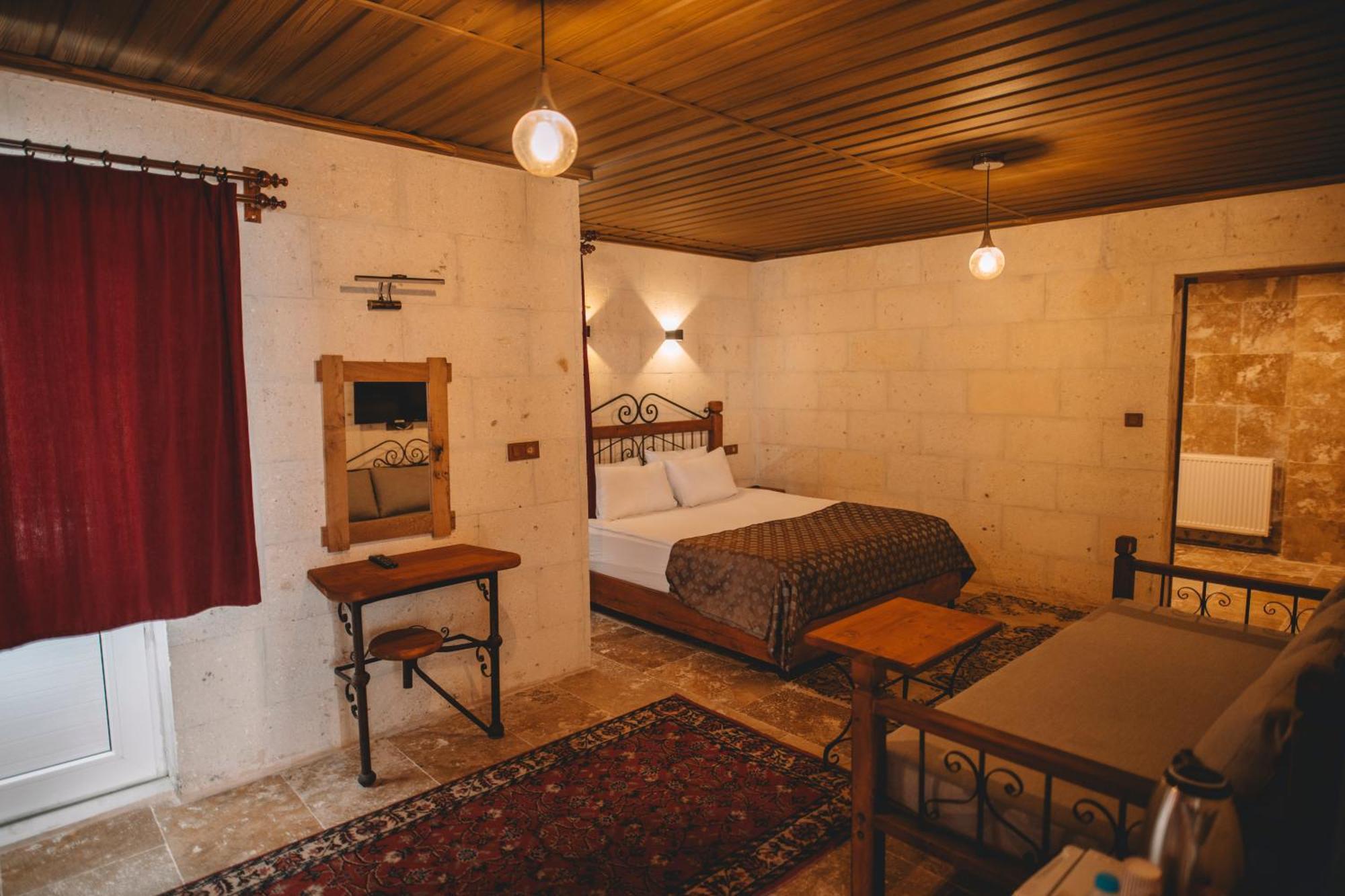 Bed and Breakfast Cavusin Cave House-Cappadocia Göreme Exterior foto